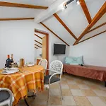 Beautiful Apartment In Porec With Kitchen